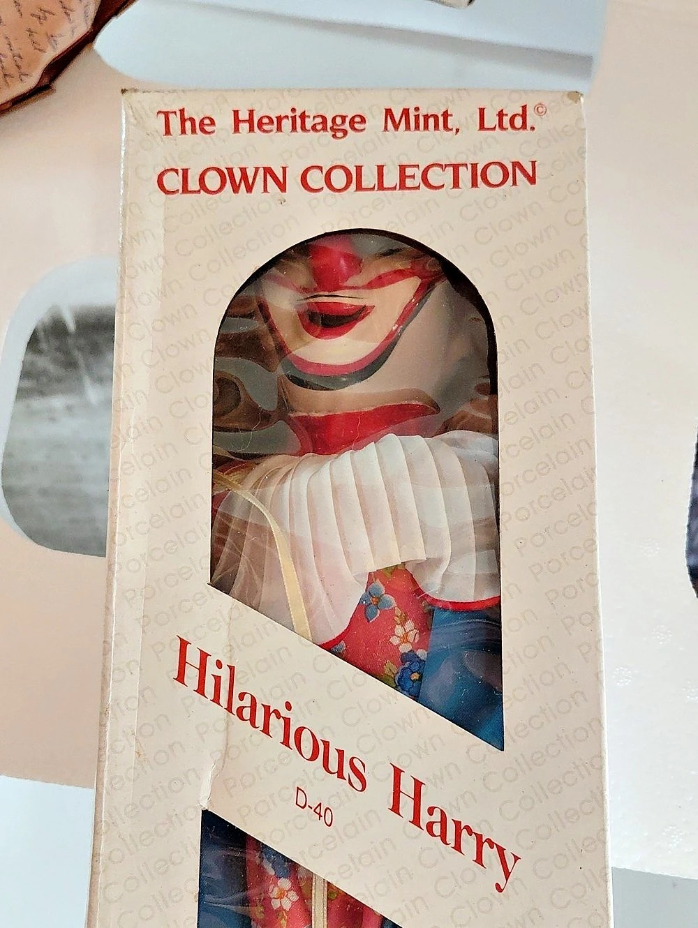 The Heritage Mint, Ltd. Hilarious Harry. 16" Porcelain Clown Decor